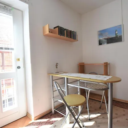 Cosy Near Lake Plau Apartment